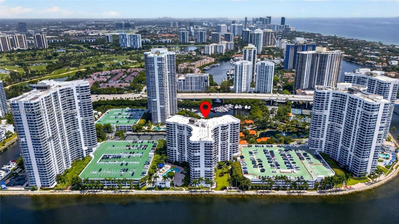 3600 Mystic Pointe Dr , Unit 310, Aventura, FL 33180 Photo