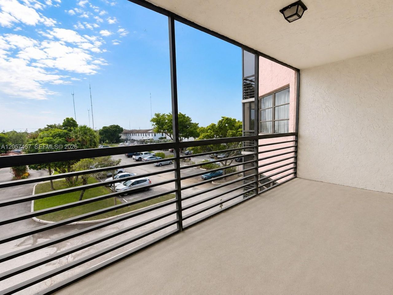 20840 San Simeon Way , Unit 308, Miami, FL 33179 Photo