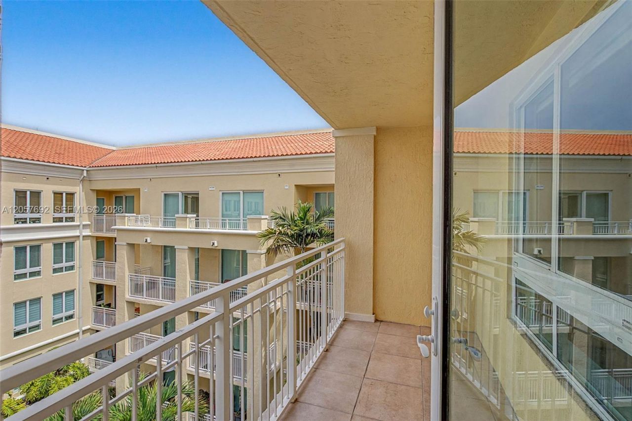 7350 SW 89th St, Unit 1603S, Miami, FL 33156 Photo
