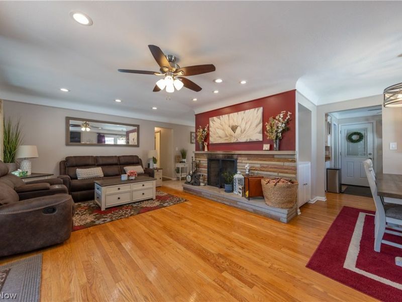 7681 Alan Parkway, Middleburg Heights, OH 44130 Photo 7