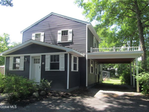 18 Valleyview Avenue, Rotterdam, NY 12306