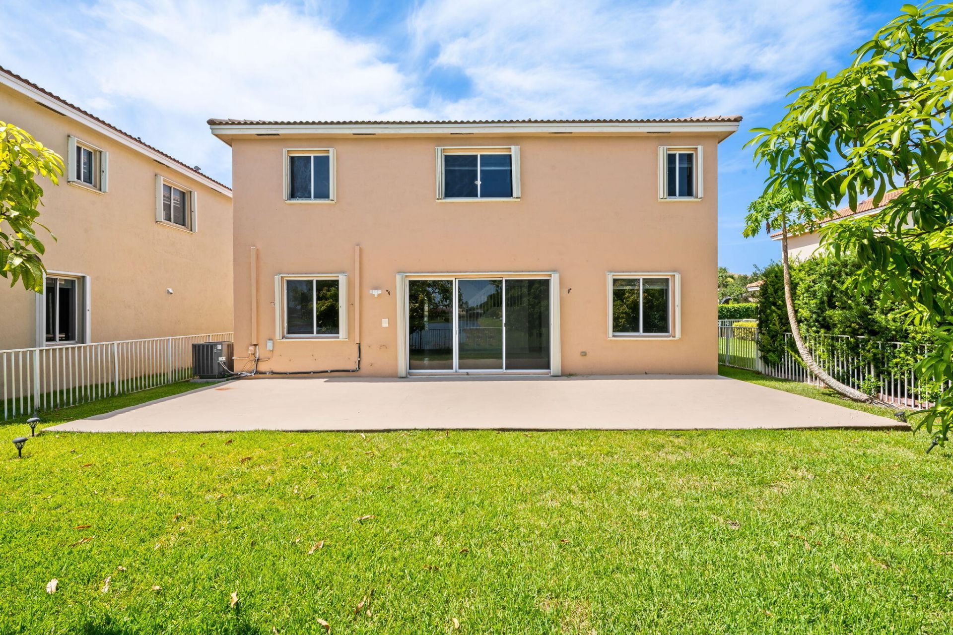 19389 SW 64th Street, Pembroke Pines, FL 33332 Photo