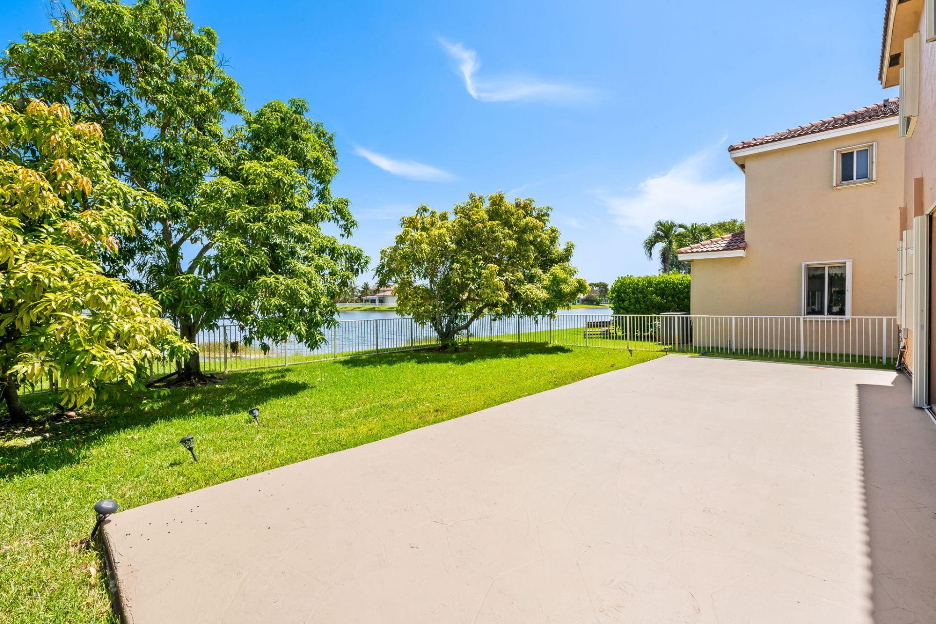 19389 SW 64th Street, Pembroke Pines, FL 33332 Photo