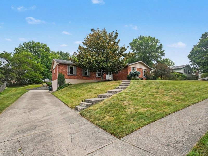 1338 Tolley Wood Drive, Fairfield, OH 45014 Photo 3