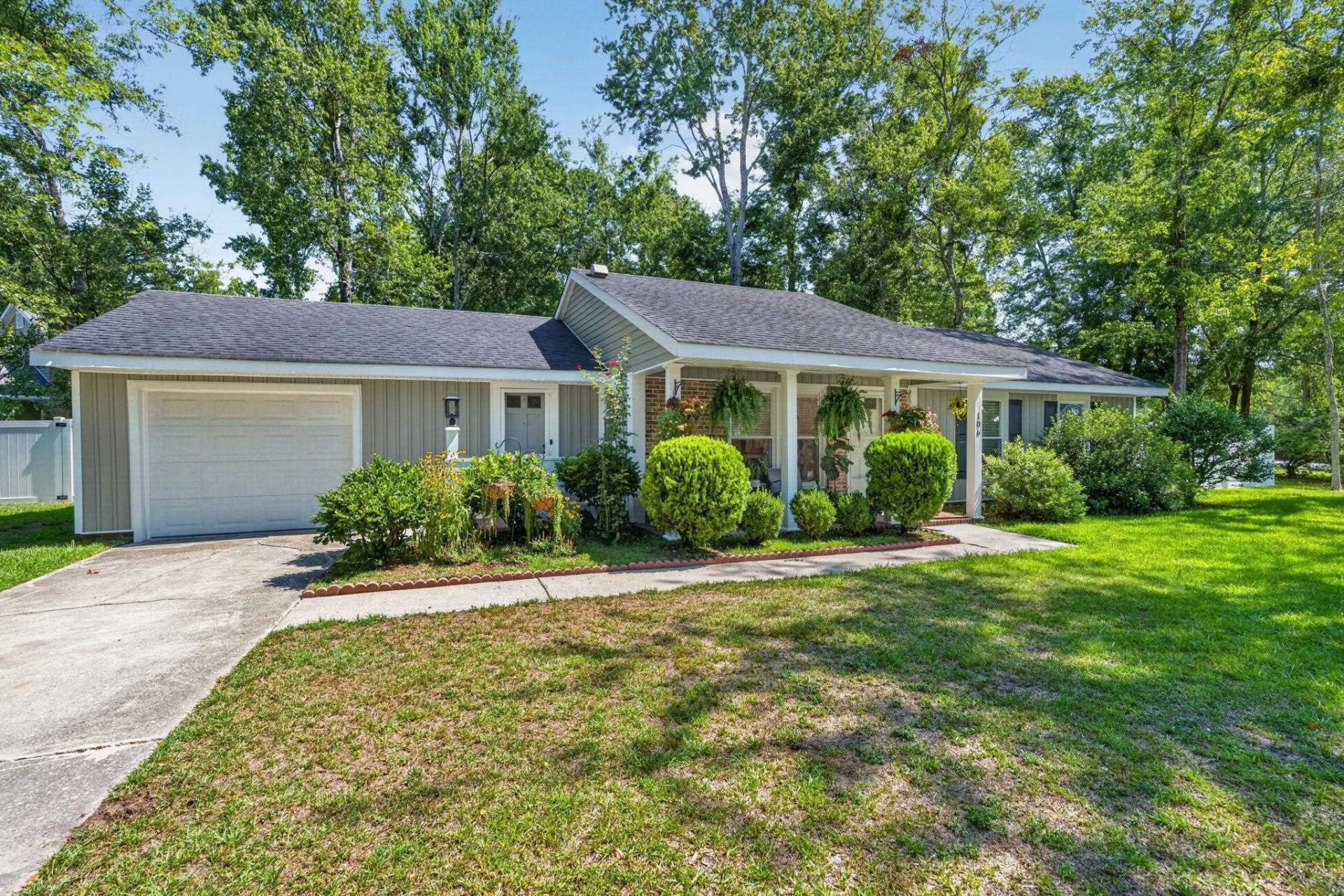 106 Partridge Berry Rd.  Photo 43