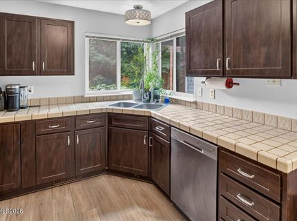 280 Edgewater Parkway, Reno, NV 89519 Photo