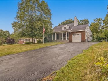 3625 Doyle Road, Baldwinsville, NY 13027