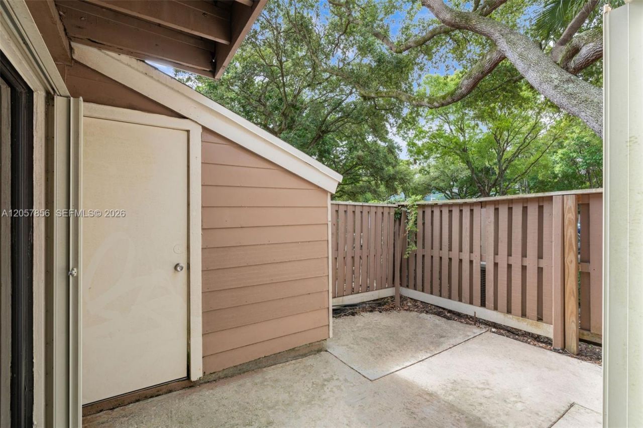 7144 Sportsmans Dr, Unit 7144, North Lauderdale, FL 33068 Photo