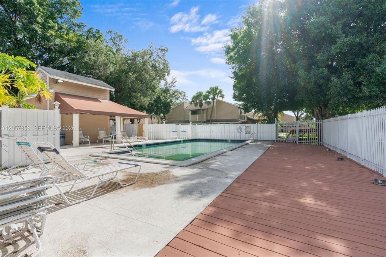 7144 Sportsmans Dr, Unit 7144, North Lauderdale, FL 33068 Photo