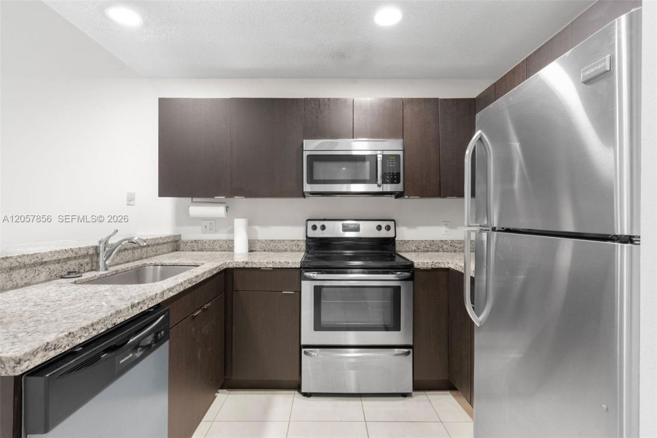 7144 Sportsmans Dr, Unit 7144, North Lauderdale, FL 33068 Photo