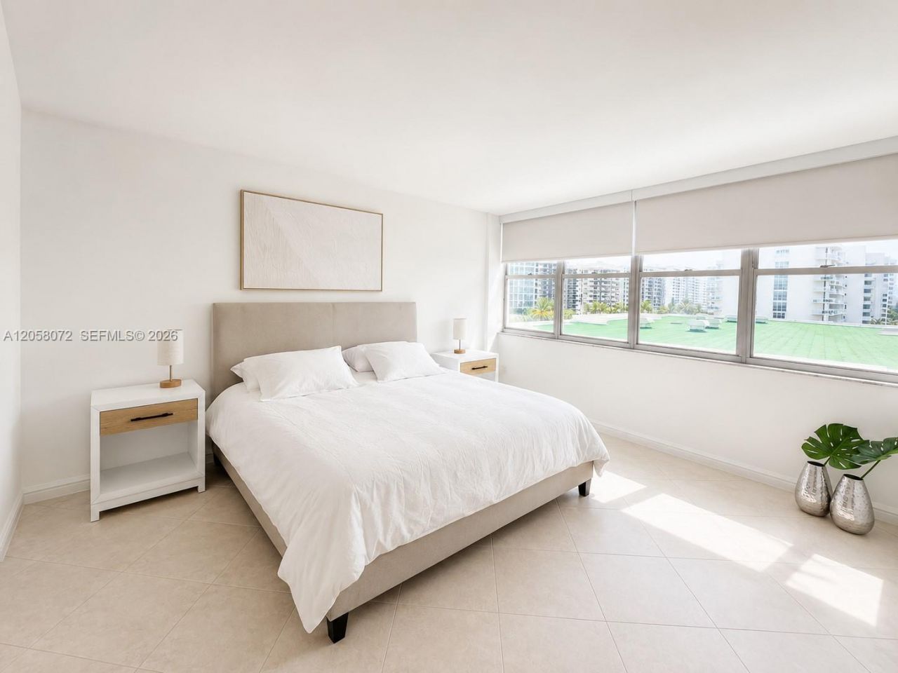 5838 Collins Ave, Unit 5G, Miami Beach, FL 33140 Photo