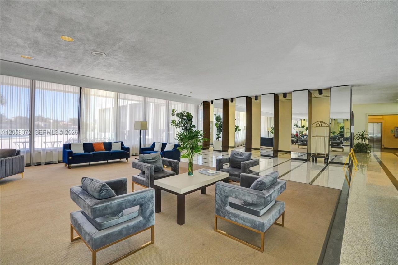 5838 Collins Ave, Unit 5G, Miami Beach, FL 33140 Photo