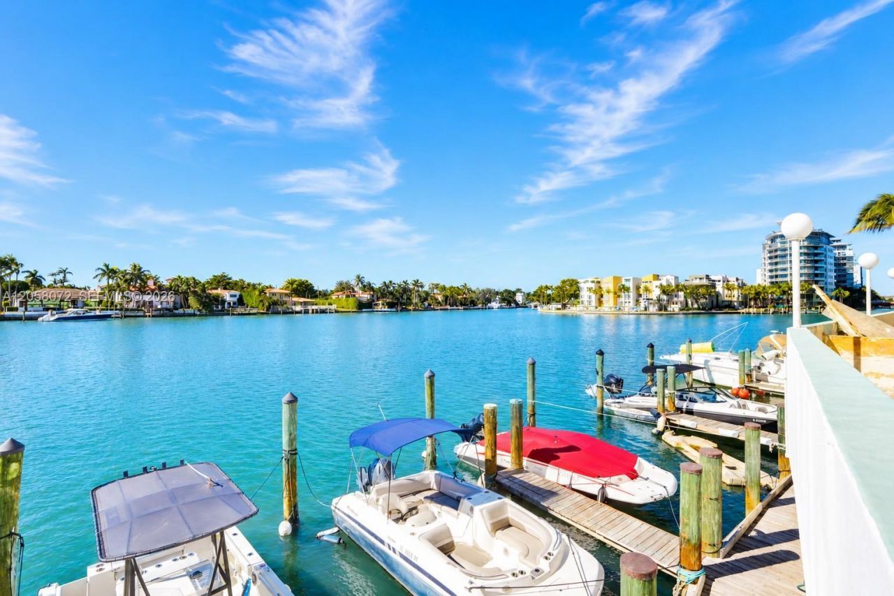 5838 Collins Ave, Unit 5G, Miami Beach, FL 33140 Photo