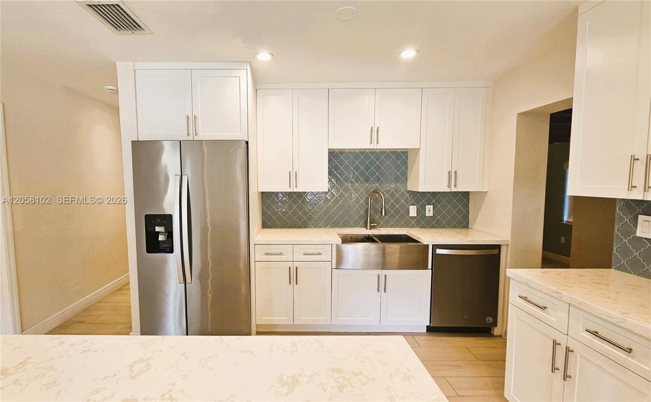 6550 SW 28th St , Miami, FL 33155 Photo