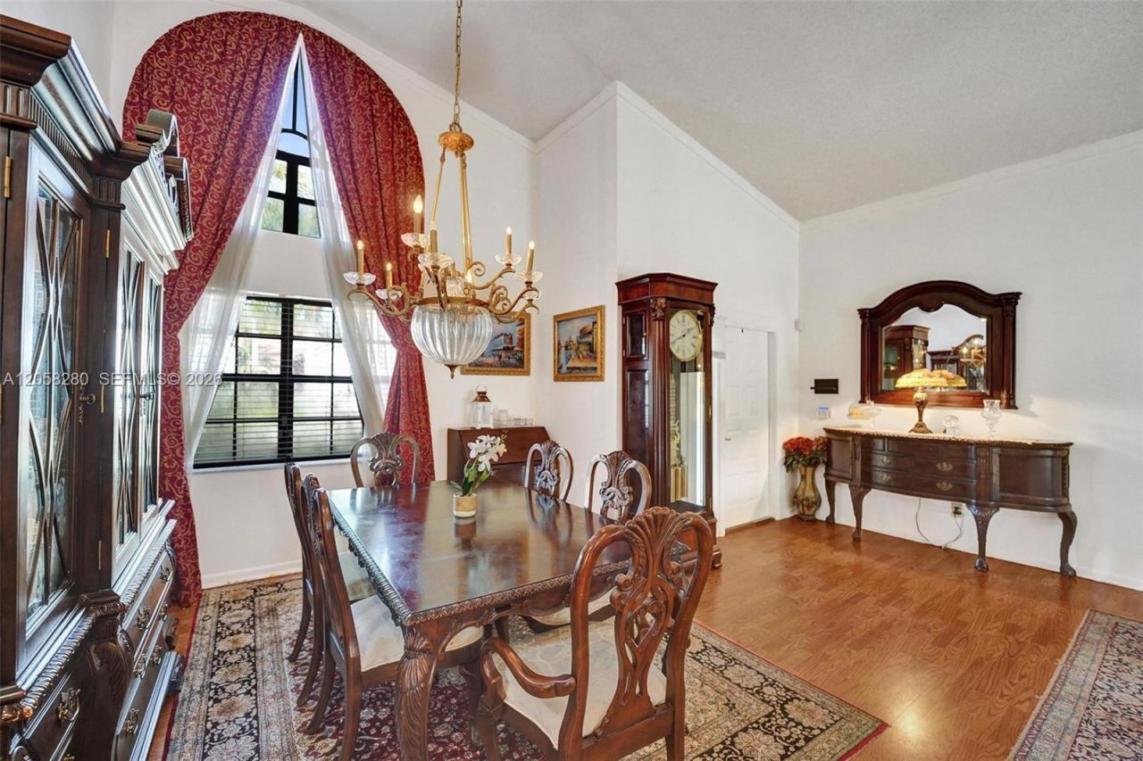 1720 W Oak Knoll Cir, Davie, FL 33324 Photo