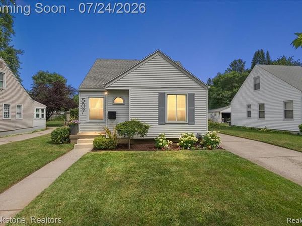 507 Roth Boulevard , Clawson, MI 48017