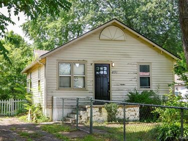 851 Sarasota Avenue , Pontiac, MI 48340