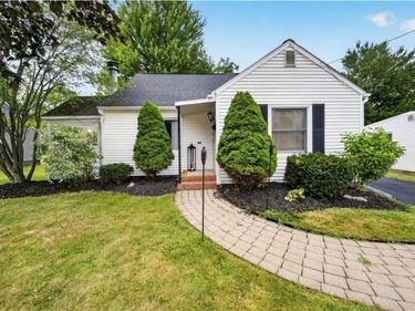 109 Marilyn Avenue , Syracuse, NY 13212