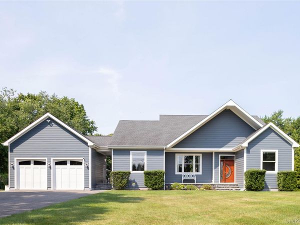 1430 Marratooka Road , Mattituck, NY 11952