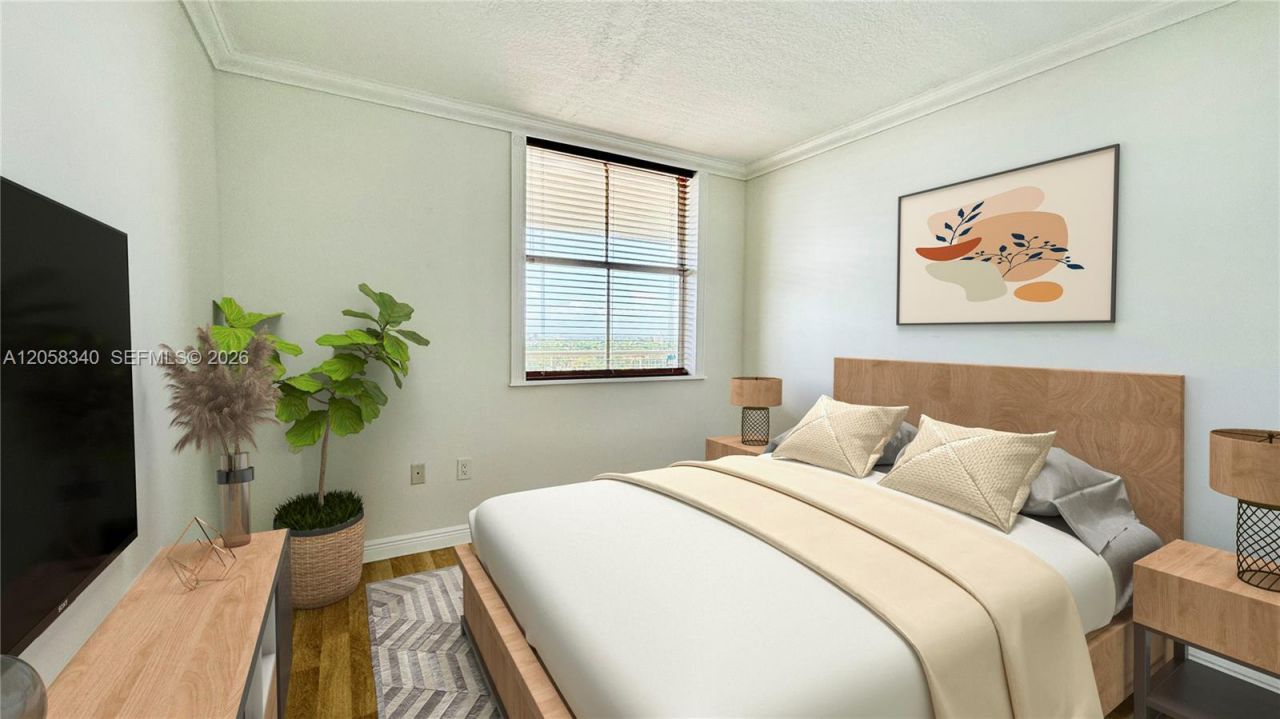900 SW 8th St, Unit 1501, Miami, FL 33130 Photo