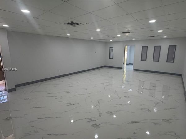 17001 N BAY RD , Unit COMMERCIAL, Sunny Isles Beach, FL 33160