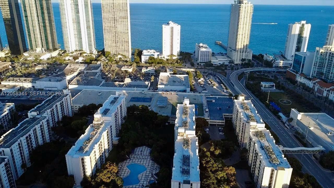 17001 N Bay Rd , Unit COMMERCIAL, Sunny Isles Beach, FL 33160 Photo