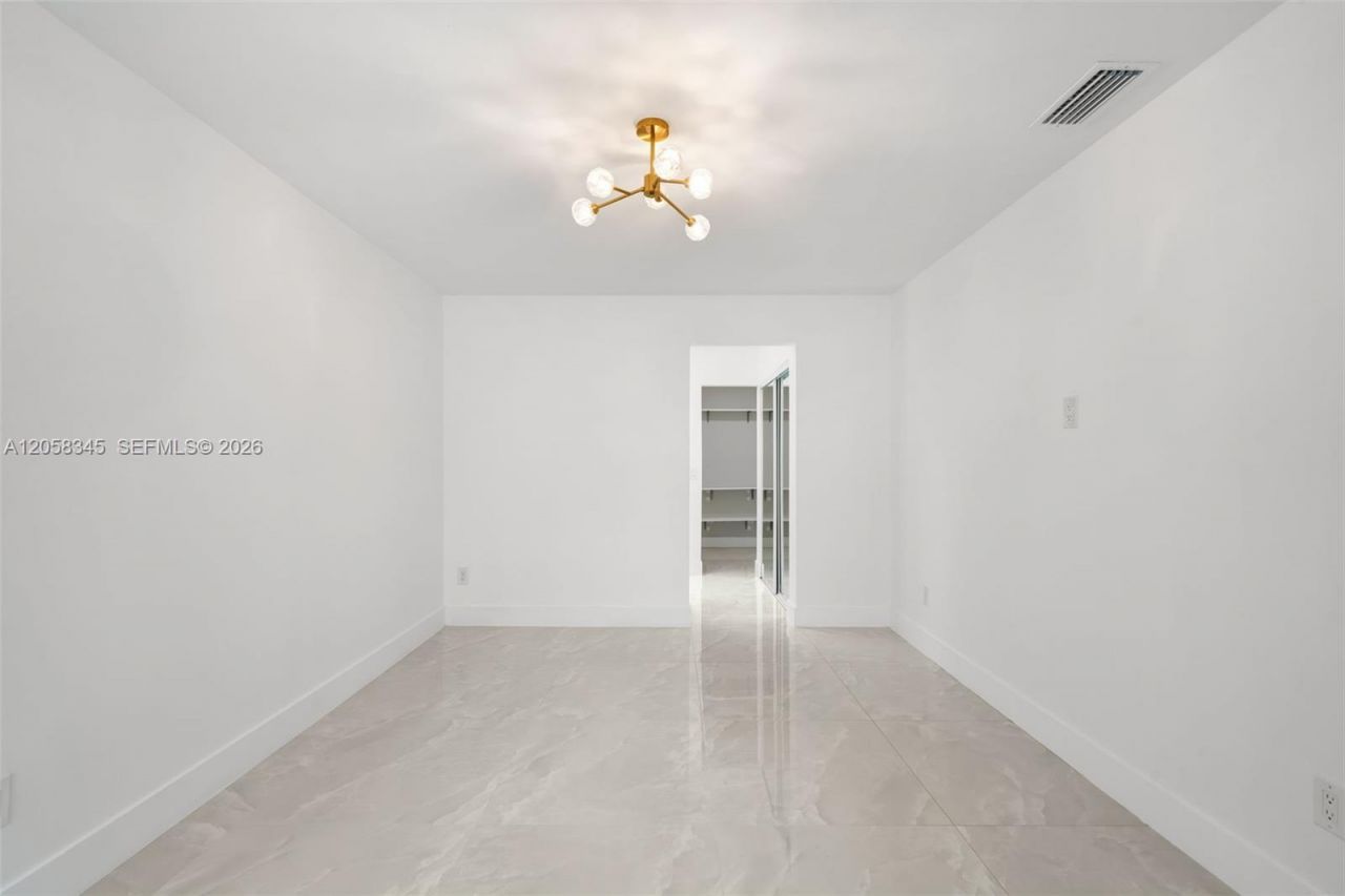 3571 Magellan Cir , Unit 343-4, Aventura, FL 33180 Photo