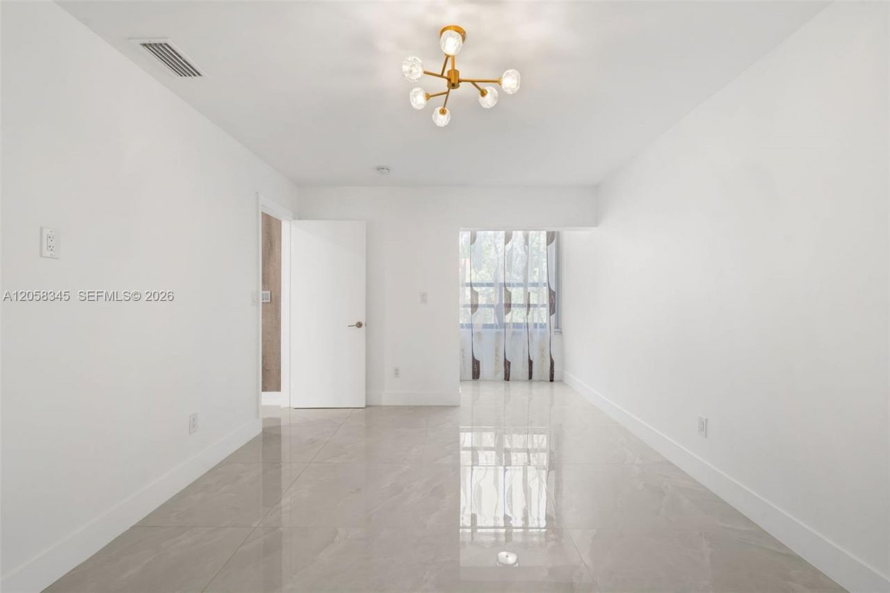 3571 Magellan Cir , Unit 343-4, Aventura, FL 33180 Photo