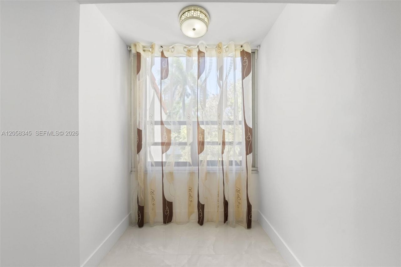 3571 Magellan Cir , Unit 343-4, Aventura, FL 33180 Photo