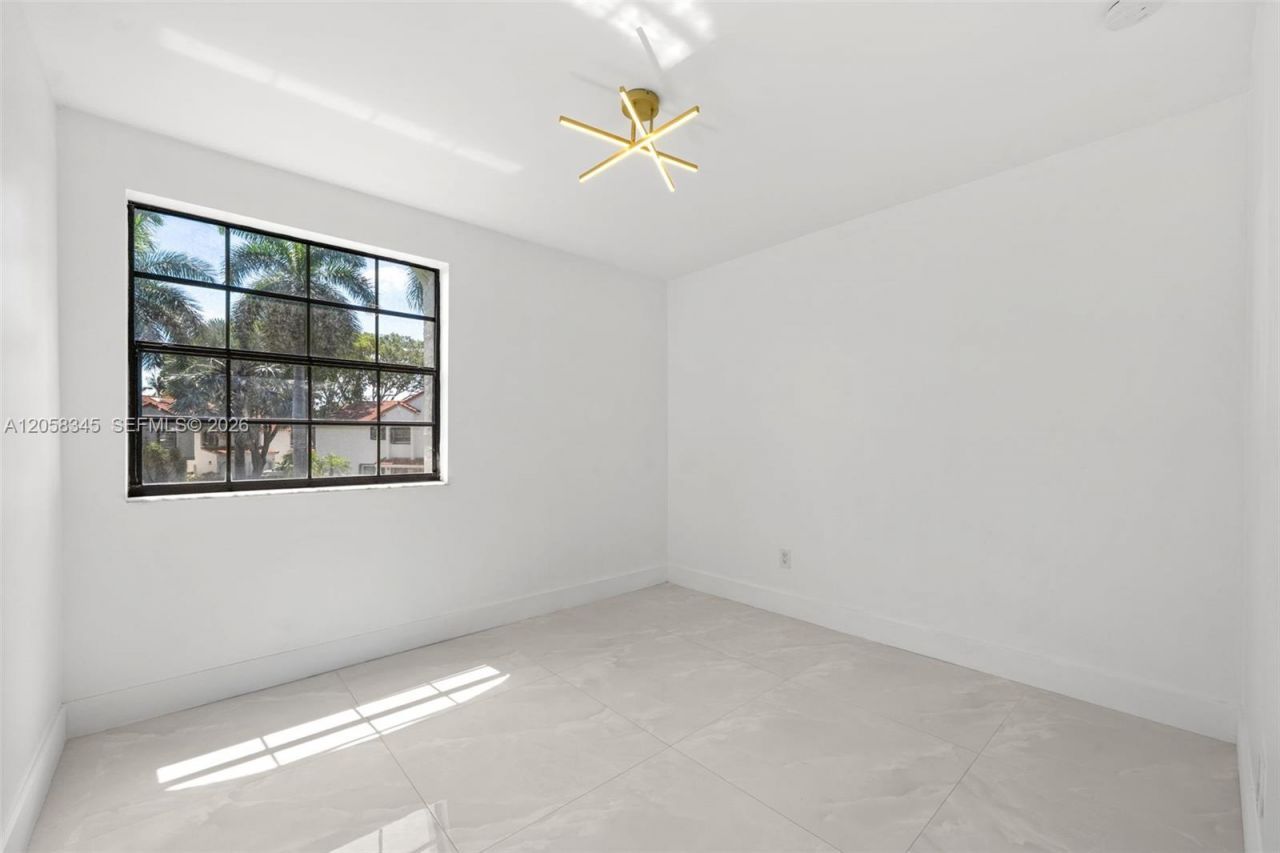 3571 Magellan Cir , Unit 343-4, Aventura, FL 33180 Photo