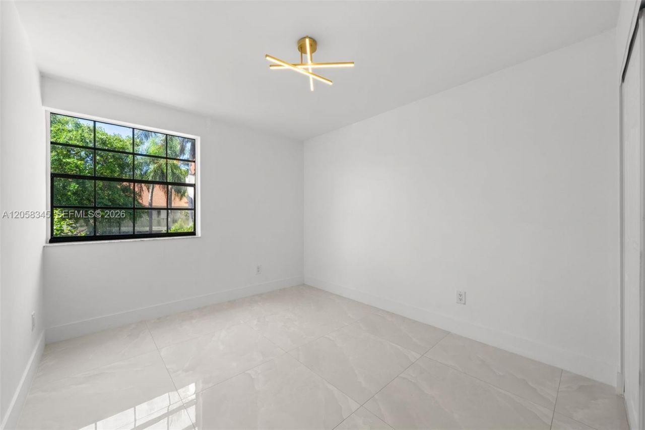3571 Magellan Cir , Unit 343-4, Aventura, FL 33180 Photo