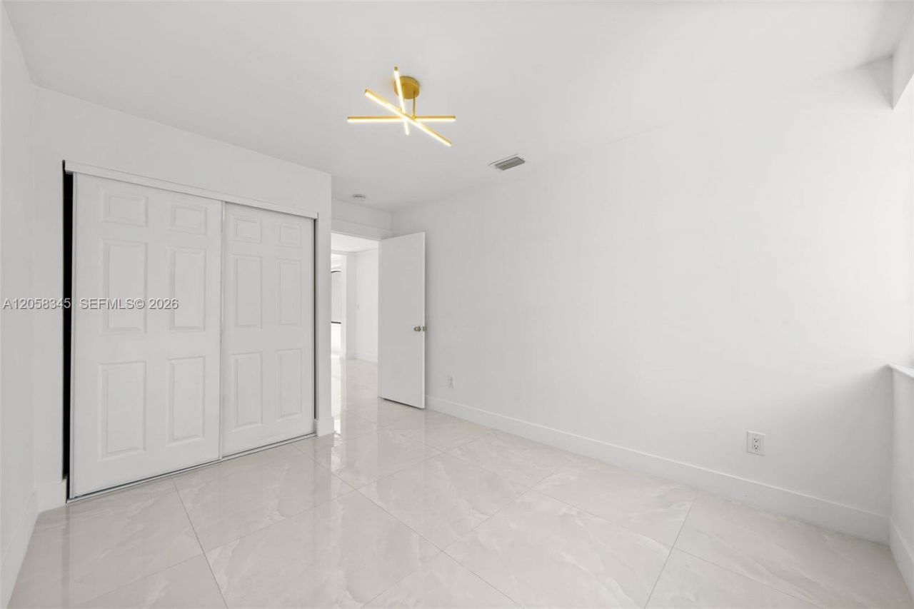 3571 Magellan Cir , Unit 343-4, Aventura, FL 33180 Photo