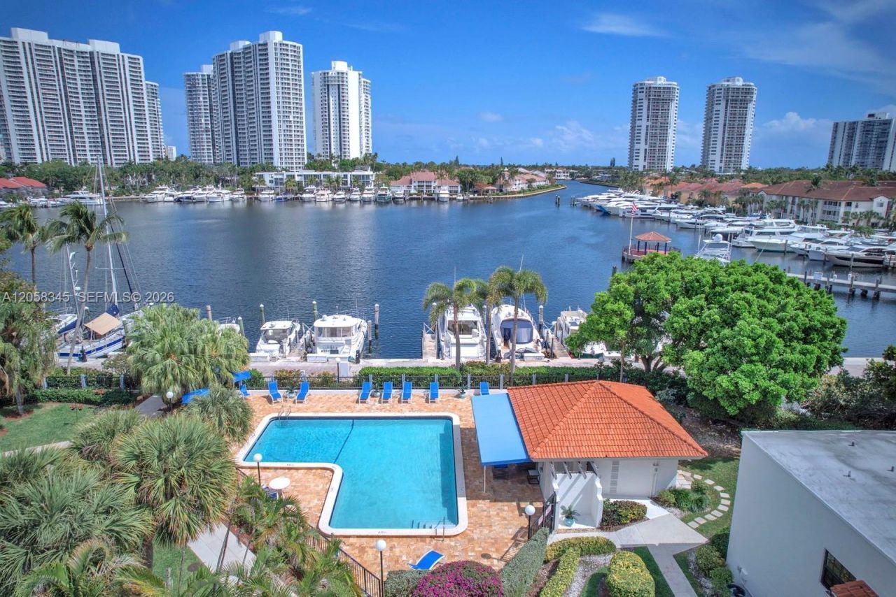 3571 Magellan Cir , Unit 343-4, Aventura, FL 33180 Photo