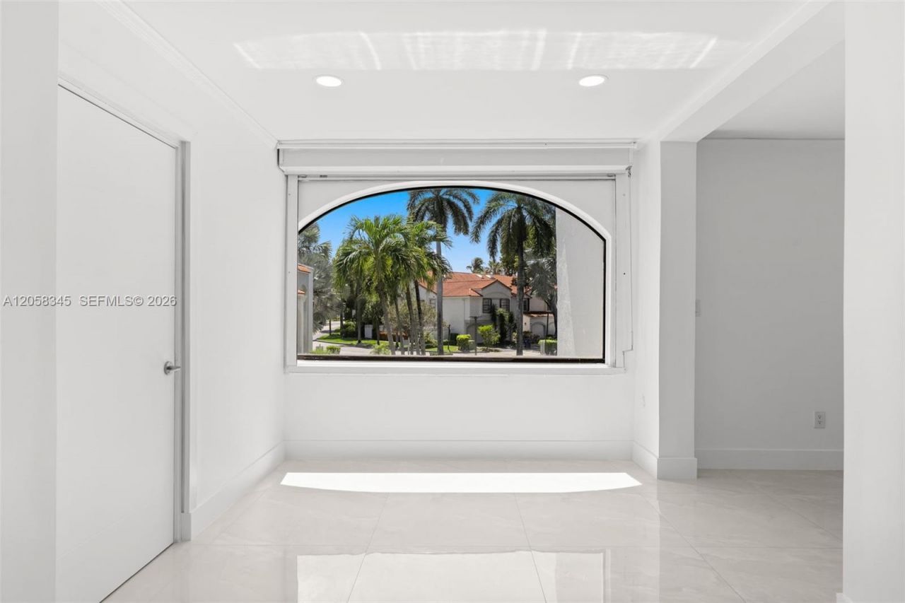3571 Magellan Cir , Unit 343-4, Aventura, FL 33180 Photo