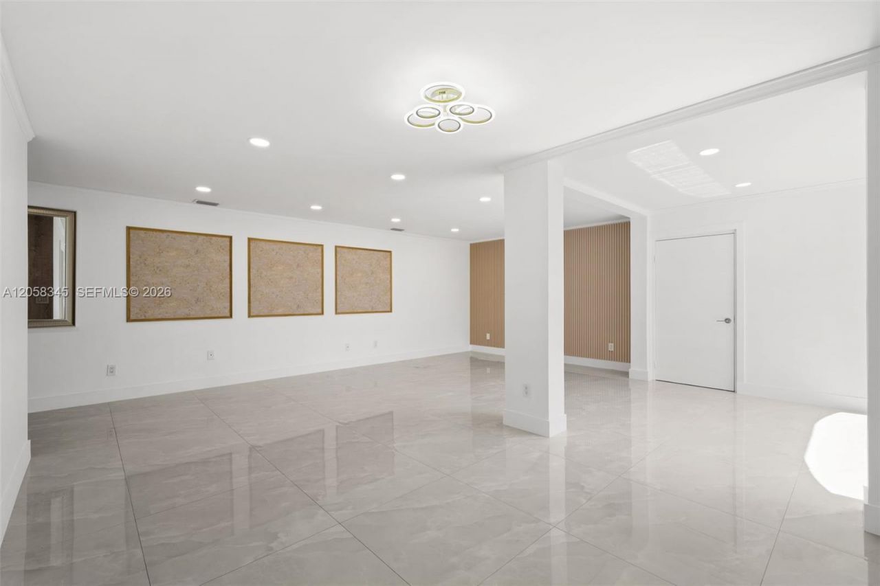 3571 Magellan Cir , Unit 343-4, Aventura, FL 33180 Photo