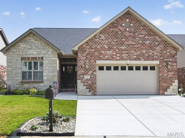 2020 Ravenel , Swansea, IL 62226