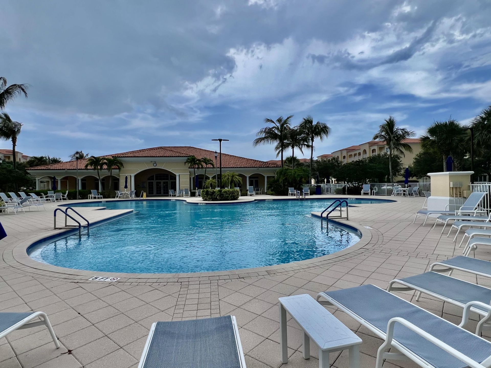 13 Harbour Isles Drive W, Unit PH02, Fort Pierce, FL 34949 Photo