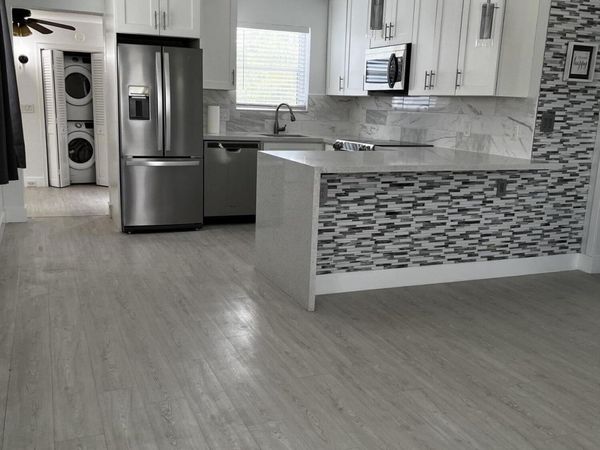 135 SE 5th Avenue, Boynton Beach, FL 33435