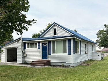 150 Cayuga Avenue , Chittenango, NY 13037
