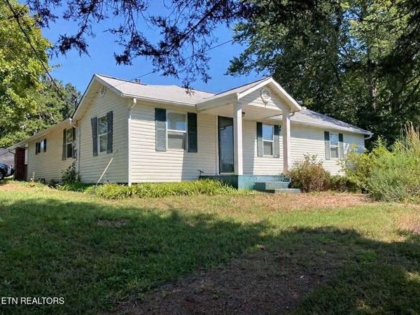 231 Wright Rd, Oliver Springs, TN 37840