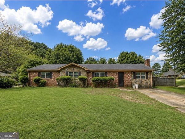 963 Rambling Rose Court NW, Conyers, GA 30012