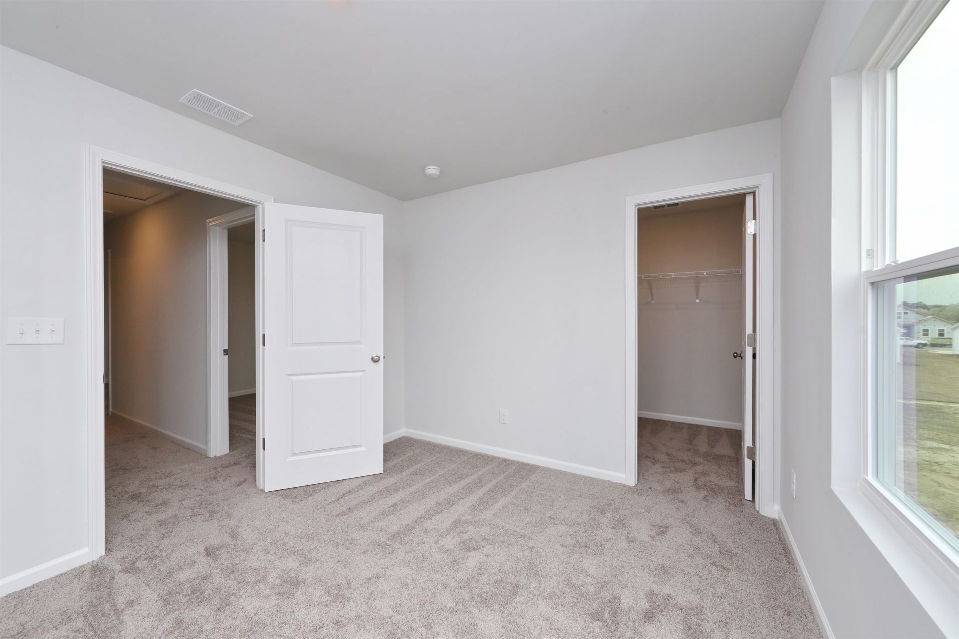 415 Atamasco Ct. Photo 32