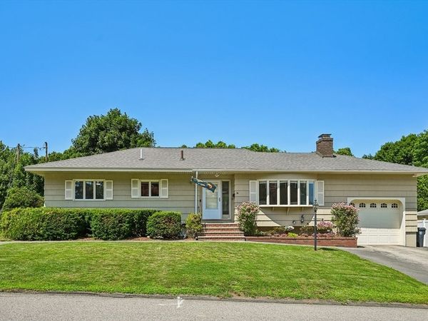 34 Duston Dr, Methuen, MA 01844
