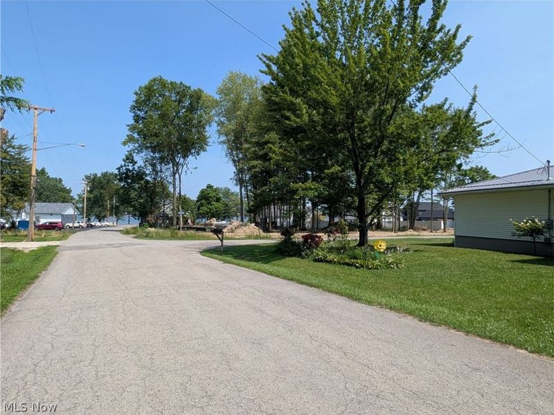17383 Afton Avenue, Lake Milton, OH 44429 Photo 11