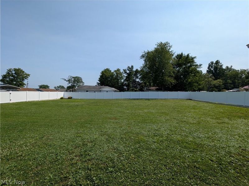 17383 Afton Avenue, Lake Milton, OH 44429 Photo 14