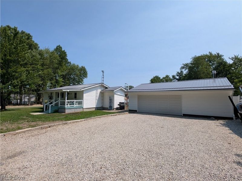 17383 Afton Avenue, Lake Milton, OH 44429 Photo 4