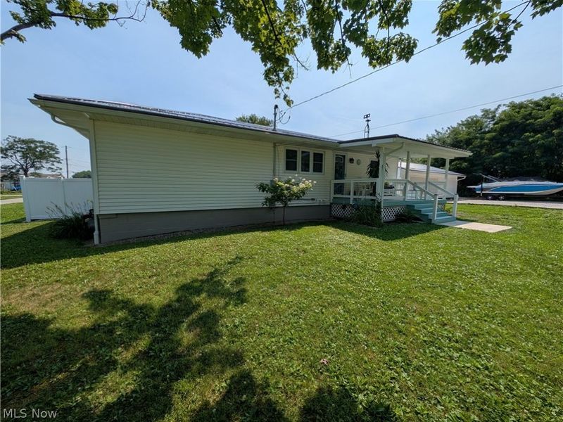17383 Afton Avenue, Lake Milton, OH 44429 Photo 9