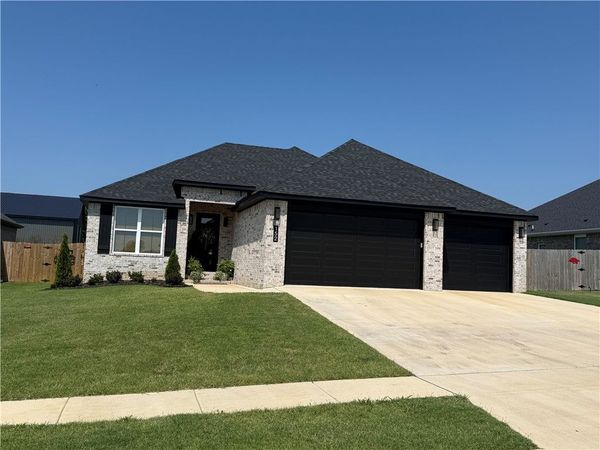 152 Nebo Street , Prairie Grove, AR 72753