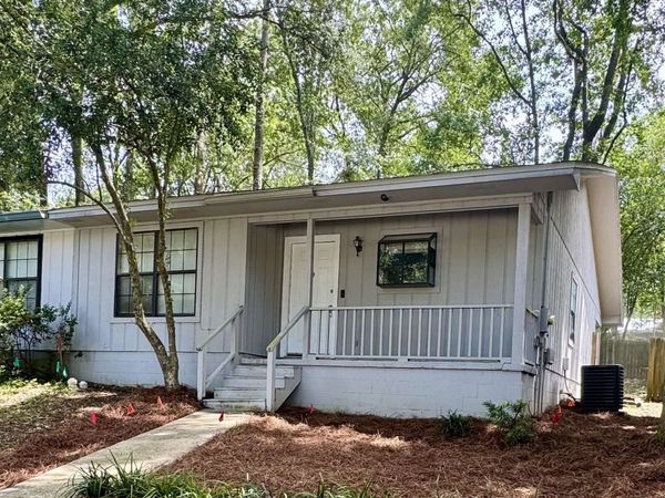 1813 Meriadoc Road , Tallahassee, FL 32303