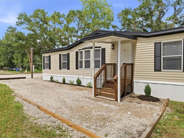 8726 N MEADOWVIEW CIR , TAMPA, FL 33625